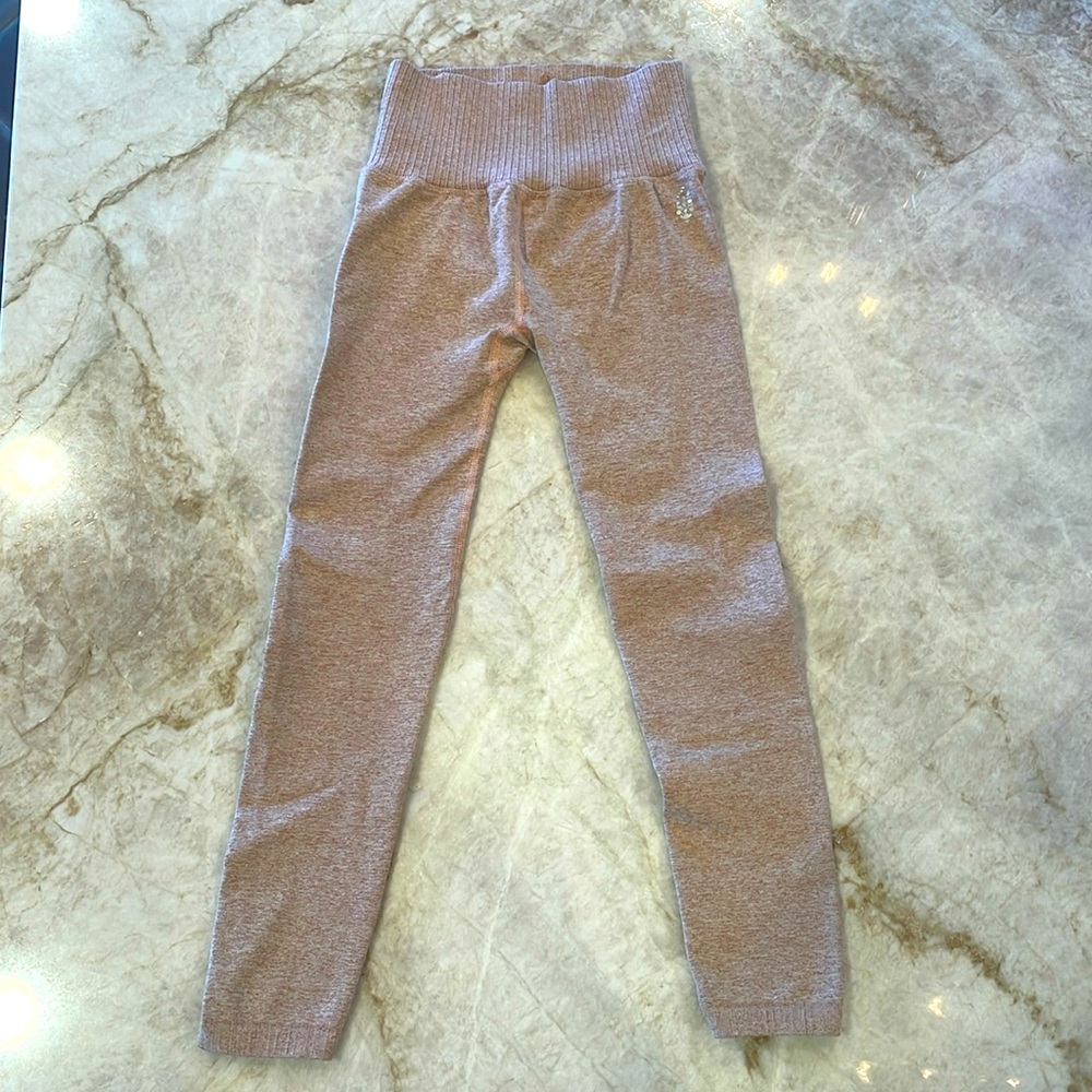 FREE PEOPLE leggings!